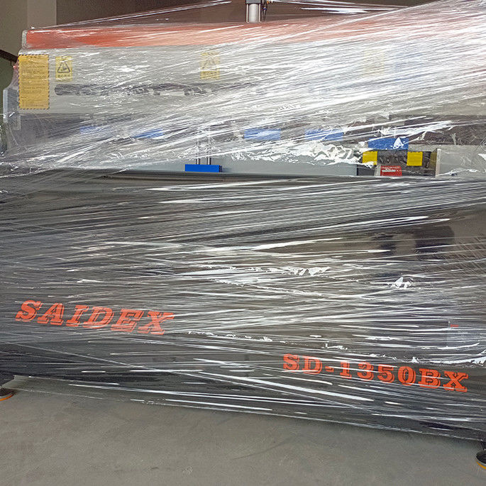 1350mm Arbeitslänge Acryl Diamant Poliermaschine mit Bandvorschub Acryl Fase Kantenpoliermaschine