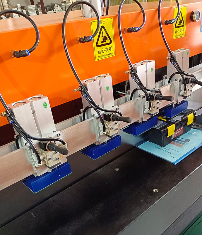 Deskhot Screen Prevention Board SAIDE Economy SD-1350B Hochgeschwindigkeits-automatische PMMA-Polierer-Acryl-Diamantpoliermaschine