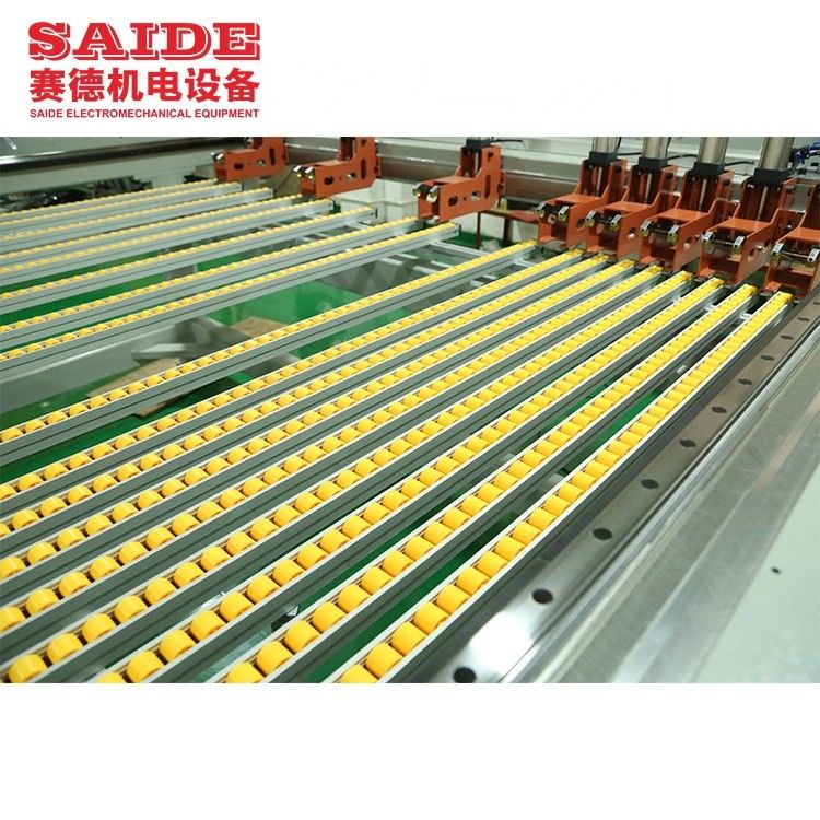 Hohe Präzision Toleranz 0,1 mm 2600 Tischsäge Maschine für die Holzbearbeitung Acryl schneiden