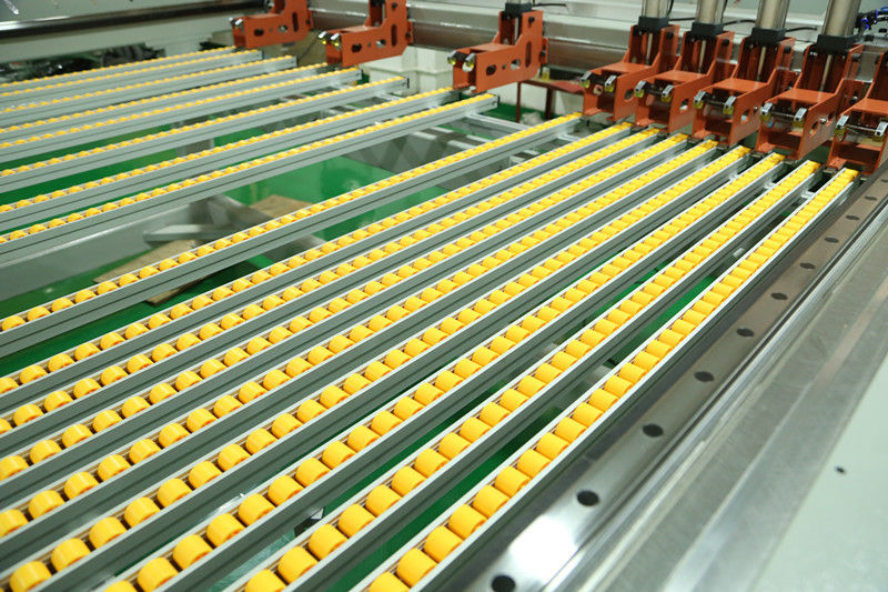 SD-1350 Acryl CNC Elektronik-Plattensäge  Acryl-Tischkreissäge Automatische Zuführung Acryl Elektronische Schneidesäge für PMMA PS MS