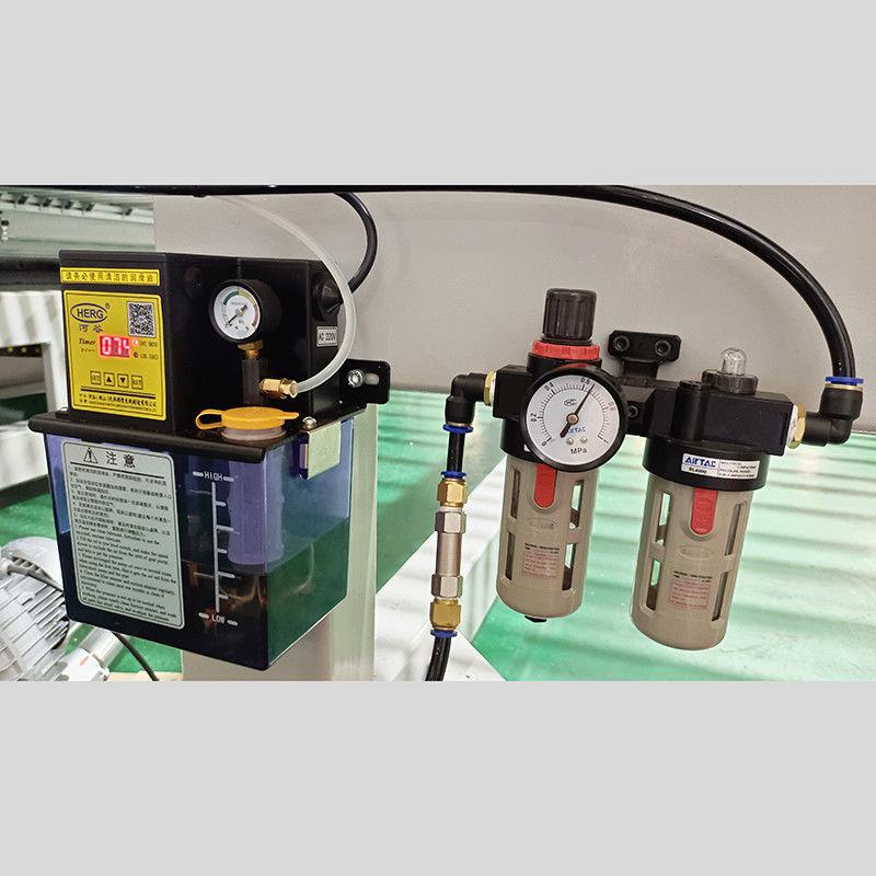 Effiziente Acryl-Design Schneidmaschine Genauigkeit 3800mm Sägelänge 11kw Kopf Säge Motor