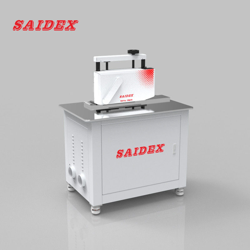 Chargenproduktion Achteck-Schneidemaschine 45 Grad für PMMA/PE/PC/PS