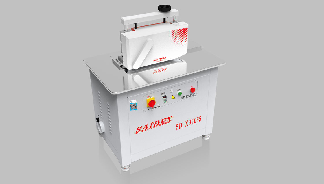 Akryl-Kantenpolizer Akryl-Trimming-Maschine Akryl-Automatische Futterverarbeitung Modus Spannung 220v
