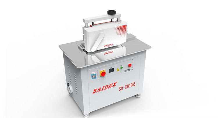 Industrielle Acryl-Anfasmaschine 220V 3000W für PMMA-Fasen 16mm Dicke Flache Arbeitsplatte