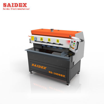 Hochgeschwindigkeitspolier- und Schleifmaschine für Acrylbleche 2,5 kW 0-60° Schneidwinkel