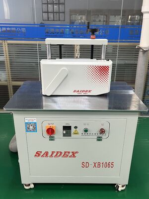Akryl XB1065 Trimmmaschine (Automatische Zufuhr)